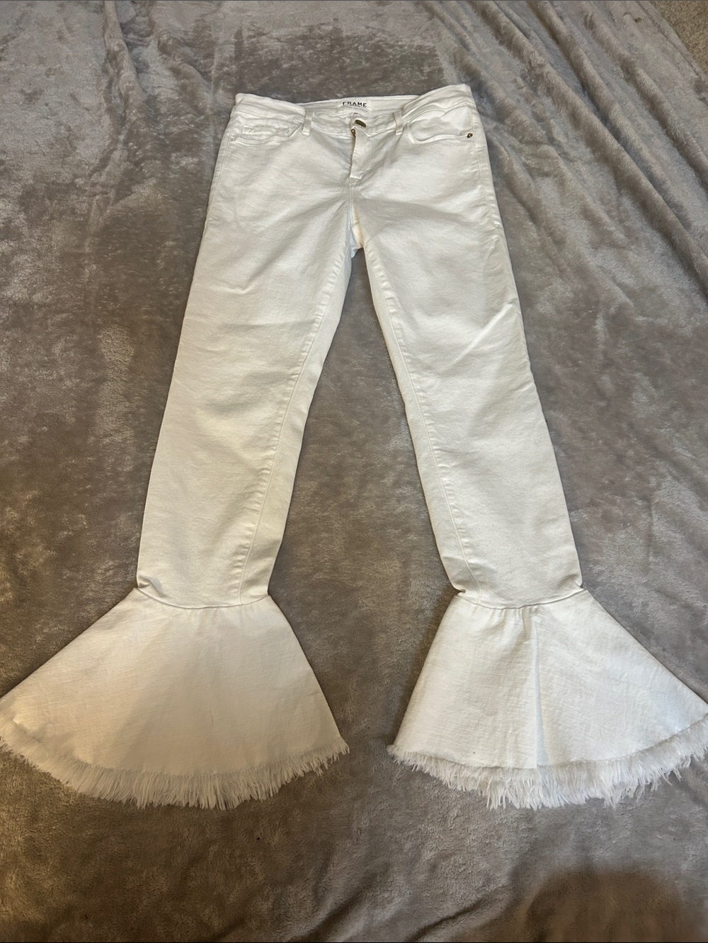Frame le skinny de Jeanne flounce flare jean